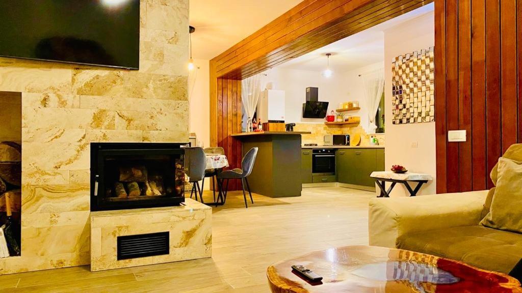Stone House Sinaia Villa Екстериор снимка