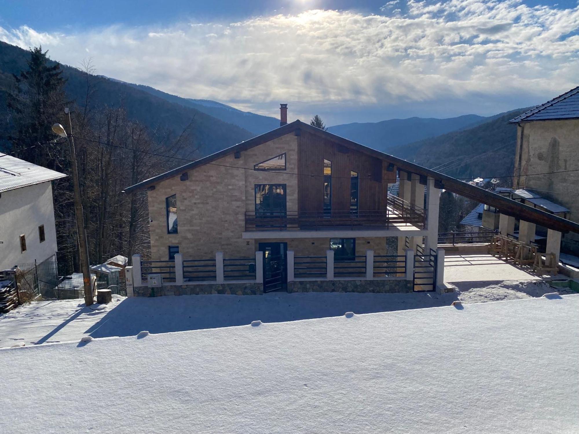Stone House Sinaia Villa Екстериор снимка